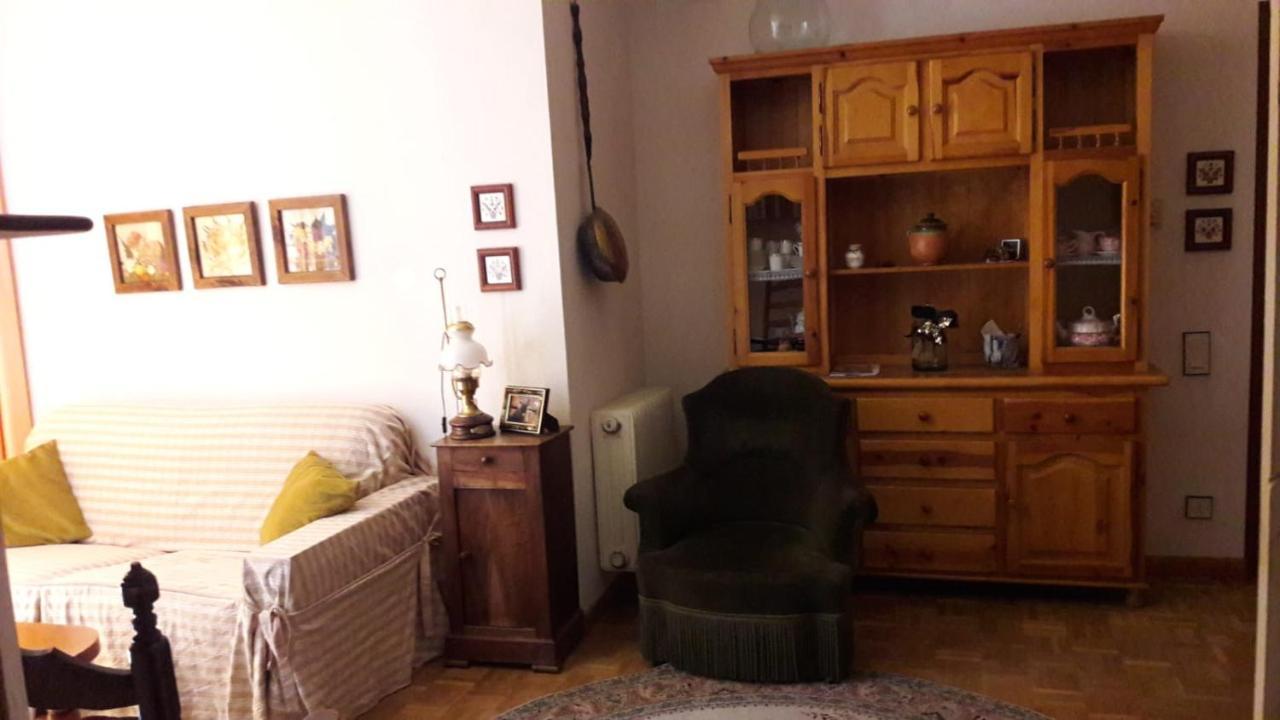 Apartamento Capelot Jaca Kültér fotó