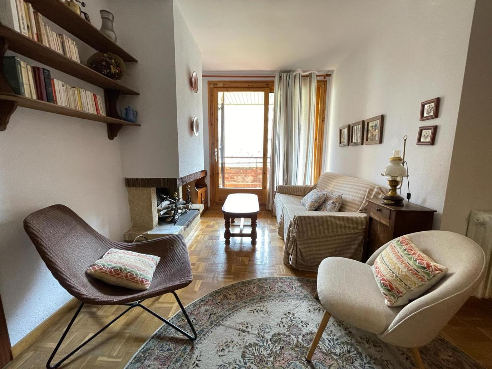 Apartamento Capelot Jaca Kültér fotó